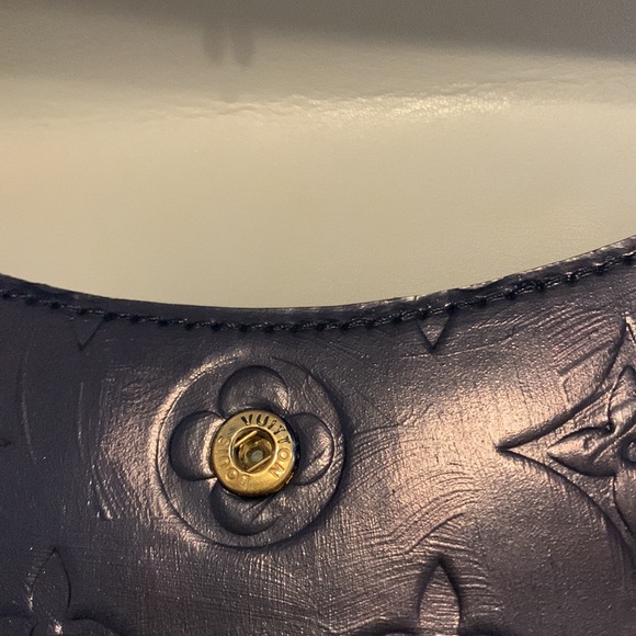 Louis Vuitton belt bag - Picture 10 of 11